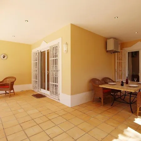 Almancil Sleeps 6 Pool Air Con Wifi T607844 *