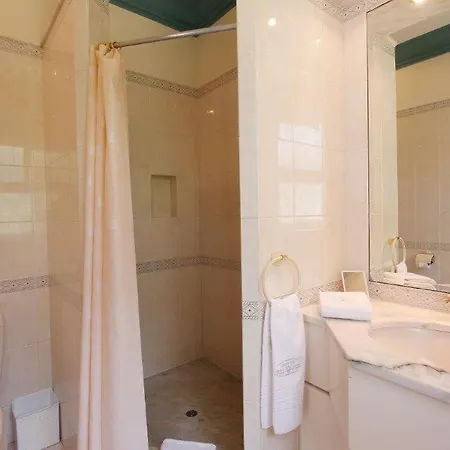 Almancil Sleeps 6 Pool Air Con Wifi T607844 Βίλα