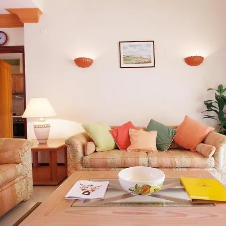 וילה Almancil Sleeps 6 Pool Air Con Wifi T607844